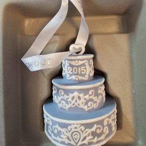 Wedgewood 2015 Wedding Cake Ornament